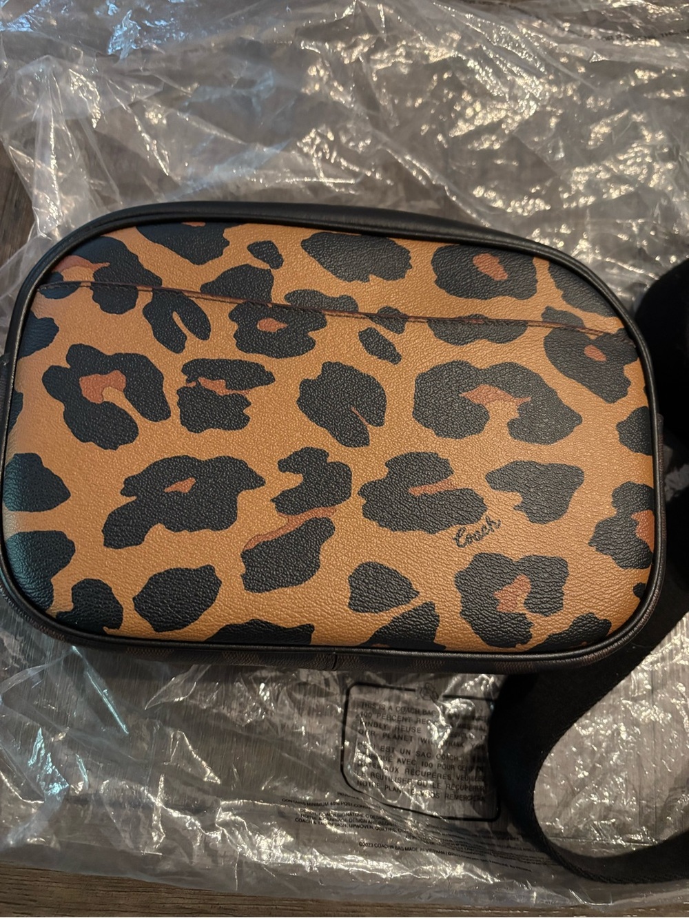 Beautiful Coach crossbody LEOPARD ✨ - Picture 2 of 10